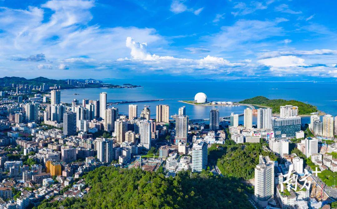 广东,改革开放先锋,经济腾飞与地域风采并重