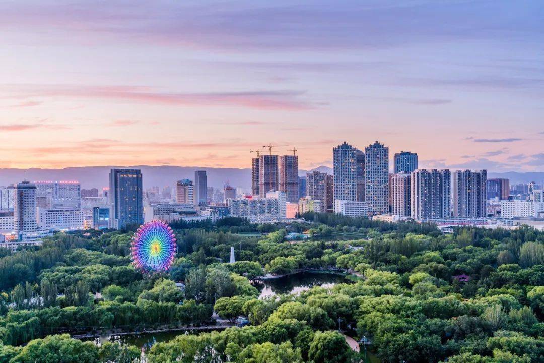 呼和浩特深度游攻略,尽享美食与风情